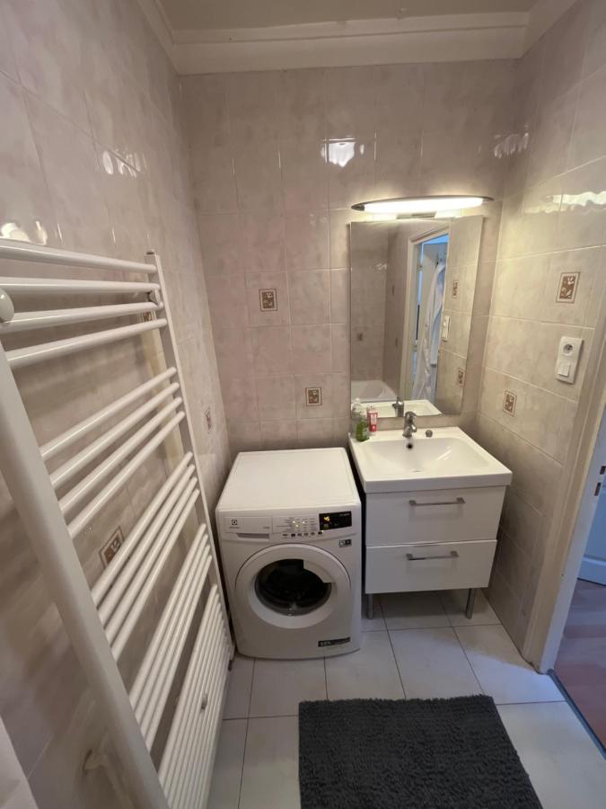 Amazing 1 Bedroom, 30Sec From Arc De Triomphe Paris Exterior foto